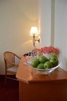 Arkaden Hotel Келькгайм Екстер'єр фото